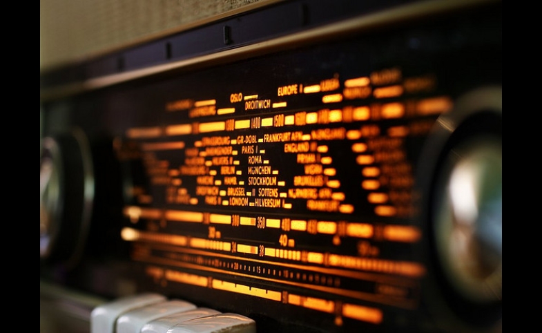 Tube radio via Flickr Creative Commons, courtesy Guido A.J. Stevens