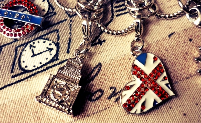 Image courtesy of tinaiverieli via Pixabay