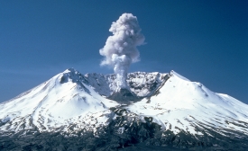 Mount St. Helens plume two years after the major eruption by Lyn Topinka, CVO Photo Archive Mount St. Helens, Washington Before, During, and After 18 May 1980, United States Geological Survey (Public Domain).