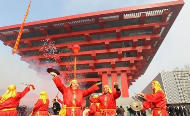 http://vip.v.ifeng.com/fangtan/fenghuangfeichangdao/201002/110697fe-52cb-4c1d-bfc5-4552e4c54972detail.shtml