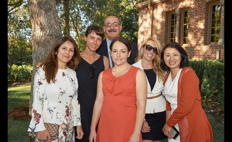 https://www.flickr.com/photos/public_diplomacy/albums/72157656370183056
