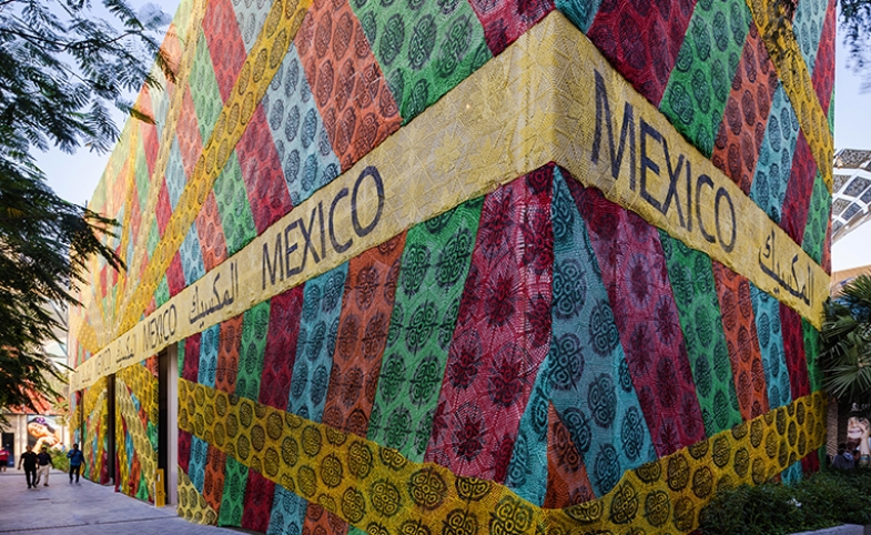 Visitors outside the Mexico Pavilion at Expo 2020 Dubai by Suneesh Sudhakaran/Expo 2020 Dubai (used with permission). Visitors outside the Mexico Pavilion at Expo 2020 Dubai by Suneesh Sudhakaran/Expo 2020 Dubai (used with permission).