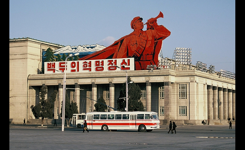 Pyongyang Traffic, by Frühtau