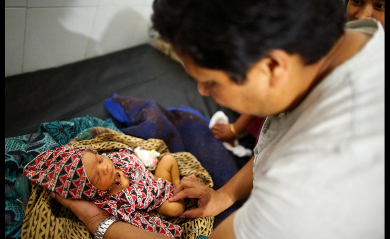 Testing newborn reflexes