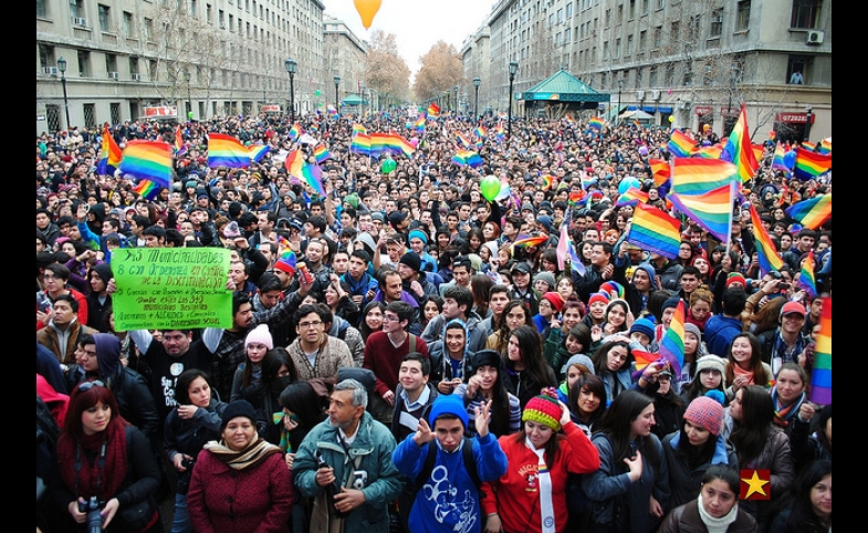 Marcha del orgullo y igualdad 2013 by Felipe Longoni