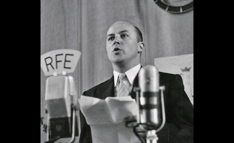 Jan Nowak-Jeziorański broadcasting for Radio Free Europe, 3 May 1952