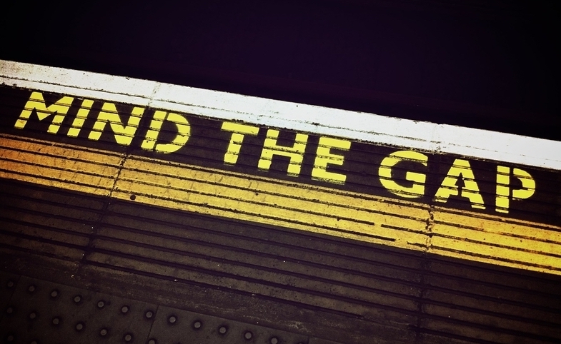 Mind the Gap Sign