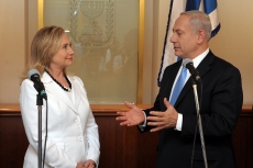 Hillary Rodham Clinton meets with Israeli Prime Minister Benjamin Netanyahu in Jerusalem