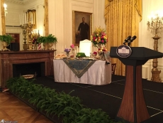  Haft Seen at the White House- Wikimedia Commons