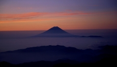 Mount Fuji from Mount Kita via Wikimedia Commons