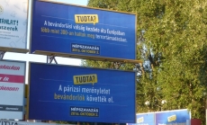 Image courtesy of Wikipedia. Translation: Top: "Did you know? Since the beginning of the immigration crisis, over 300 people in Europe have been killed in a terrorist attack. Referendum, October 2, 2016." Bottom: "Did you know? The Paris attacks were committed by immigrants. Referendum October 2, 2016"