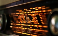 Tube radio via Flickr Creative Commons, courtesy Guido A.J. Stevens