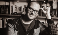 Photo by http://jonathanworth.com