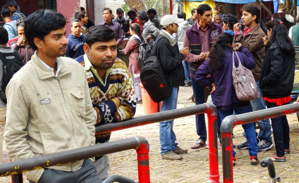 Students outside the cafe at Banaras Hindu University. Photo reprinted courtesy Adam Jones, via Flickr